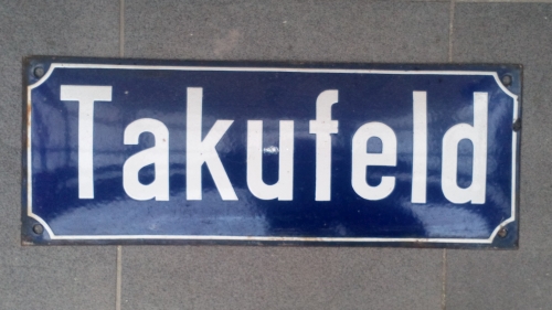 Altes Straßenschild