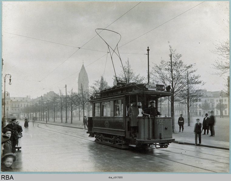 Datei:Rba c017055-Neumarkt-Straßenbahn-1902.jpg